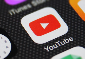 Google разрешила ставить на паузу комментарии к роликам на YouTube