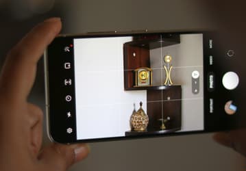 Очередная проблема с Samsung Galaxy S23 и Galaxy S23 Plus: на фото с основной камеры появляются странные размытые области