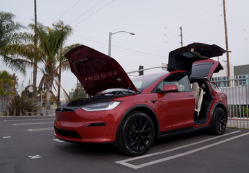 Tesla обвалила цены на Model S и Model X: удешевление достигает 10 000 долларов