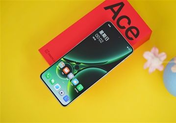 Dimensity 9000, OLED 120 Гц, «супер Wi-Fi», 64 Мп с OIS, 5000 мА·ч и 80 Вт — недорого. OnePlus Ace 2V поступает в продажу в Китае
