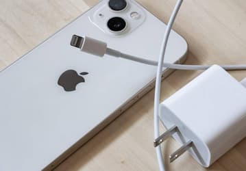 Apple больше не сможет зарабатывать на кабелях и ЗУ для iPhone, как раньше? Закон ЕС не позволит компании вводить ограничения в рамках программы Made for iPhone