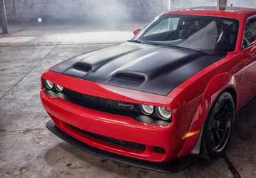 Угнать за 40 секунд: на видео показали быструю кражу новых Dodge Challenger Hellcat