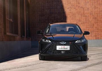 Дизайн как у Toyota Camry, цена — как у Granta. «Король семейных автомобилей» поступил в продажу в Китае — за седан Chery Arrizo 5 GT просят всего 11 600 долларов