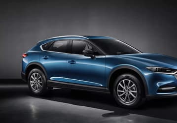 Кроссовер Mazda CX-4 подешевел в России