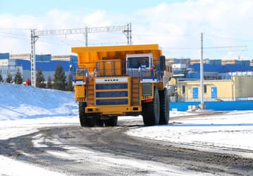 В Белоруссии испытывают 90-тонный самосвал БелАЗ с российским газотурбинным двигателем мощностью 1250 л.с.