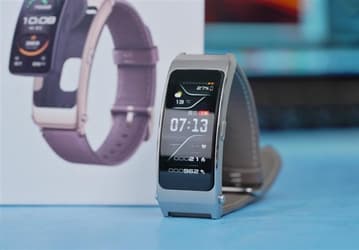 Представлен Huawei Call Bracelet B7 — это одновременно и фитнес-браслет, и Bluetooth-гарнитура