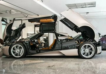 Новенький Pagani Huayra продают в России почти за 230 млн рублей