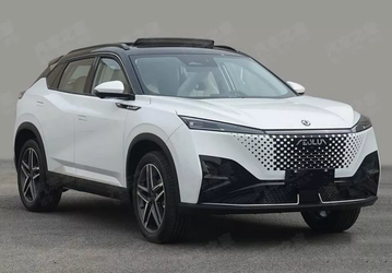 Это новый конкурент Kia Sportage. Первый кроссовер Dongfeng на платформе DSMA 2.0 показали вживую
