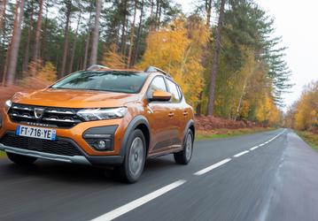Названы самые продаваемые автомобили в Европе с ДВС и на электротяге