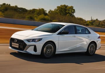 В России появился хорошо оснащённый аналог Hyundai Elantra и Volkswagen Jetta. Сколько просят за седан GAC Trumpchi Empow?