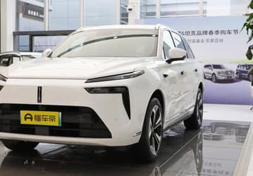 Аналог BMW X7 и Mercedes-Benz GLS, только гораздо дешевле. Дилеры в России начали принимать заказы на 517-сильный полноприводный кроссовер Wey Lanshan