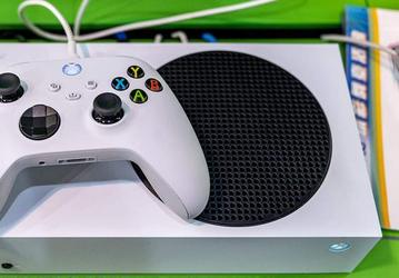 «Стряхните с консоли пыль» или «перезагрузите девайс». Microsoft прекратила ремонтировать приставки Xbox в России