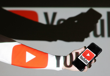 В России готовятся ввести налог до 30% для блогеров в YouTube и Instagram*