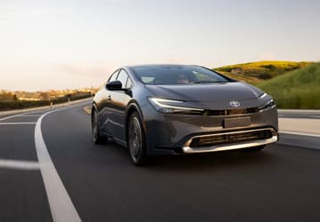 Представлен Toyota Prius Prime нового поколения — это самый передовой гибрид японской компании