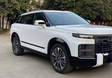 Это Chery Real Me. Новейший кроссовер показали вживую в двух вариантах