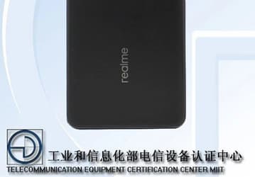 Снова изогнутый экран в недорогом смартфоне. Появились первые фотографии Realme 11 Pro+