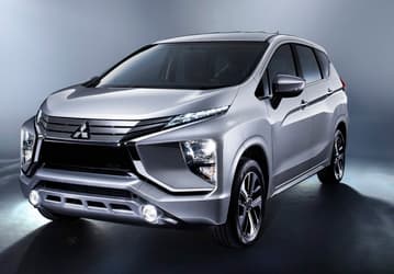 Россию наводнили 7-местные минивэны Mitsubishi Xpander. 1,5-литровый мотор, 4-ступенчатый автомат и дизайн Outlander по цене от 2,1 млн рублей