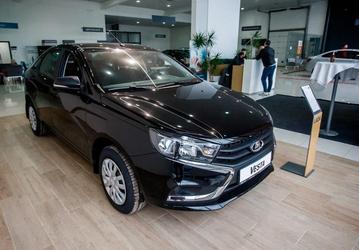 Продажи Lada Vesta рухнули – даже «Москвичей» продается в разы больше