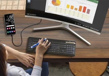 Самый маленький смартфон Samsung, который можно будет превратить в ПК. Galaxy Z Flip5 получит поддержку DeX
