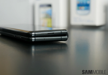 Путаница с Samsung Galaxy Z Flip 