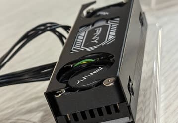 Одного вентилятора для SSD уже мало? PNY показала систему охлаждения Dual Fan SSD Heatsink с двумя вентиляторами