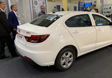 Главный конкурент Lada Vesta NG получил новый «автомат». Saipa Shahin выйдет в России раньше флагмана АвтоВАЗа