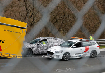 Новейший Audi A5 Avant сломался в ходе тестов на трассе Нюрбургринг. Опубликованы первые фотографии