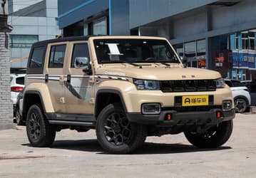 «Китайский Wrangler» BAIC Beijing BJ40 Plus с 225-сильным двигателем появится в продаже в России в июне по цене 3,76 млн рублей