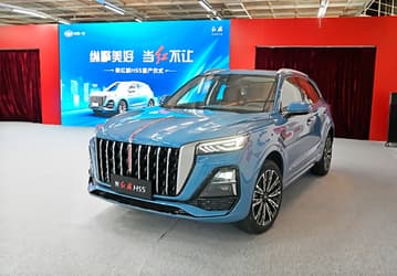 Крупнее Mitsubishi Outlander. В Китае стартовало производство премиального кроссовера Hongqi HS5 нового поколения