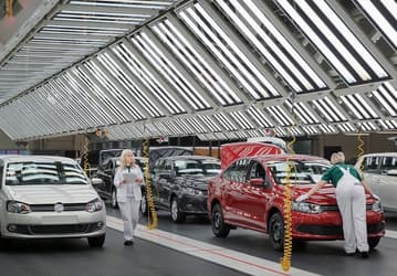 Официально: российский завод Volkswagen продан