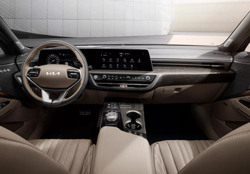 300-сильный V6 3,5 л и полный привод. Новые Kia K8 2023 года начали продавать в России