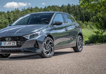 Преемник некогда популярного в России Hyundai Getz появился в Казахстане: Hyundai i20 с 6-ступенчатым автоматом оценили в эквивалент 1,4 млн рублей
