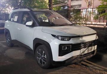 Это Hyundai Exter. Новейший кроссовер Hyundai рассекретили на живых фото