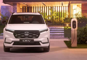 Сильный конкурент Toyota RAV4 и Skoda Kodiaq. В Европе представлен новый Honda CR-V