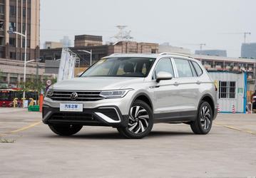 Представлен Tiguan L 300 TSI Smart Edition. Обновленный мотор, богатое оснащение и расход всего 6,6 л на 100 км