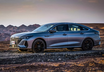 Он займёт место Toyota Camry и Kia K5: почему у Chery Arrizo 8 нет конкурентов в России, рассказали дилеры