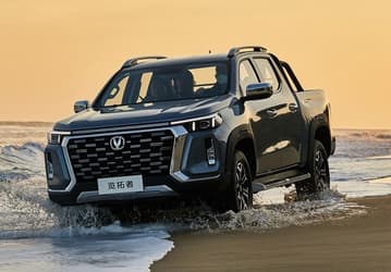 В России выходит Changan Hunter Plus. Он должен поменять представление о комфорте пикапов