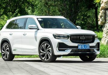 В Россию приехала первая партия подержанных машин из Китая. Это авто Geely, Chery и Haval
