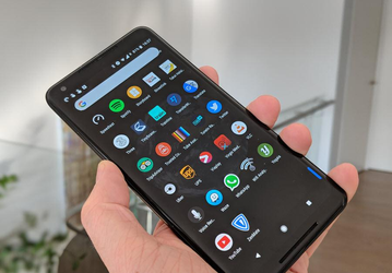 Этот смартфон уже работает на Android 11 вживую