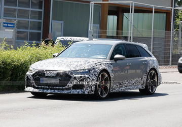 Экстремальный Audi RS6 GT впервые показали вживую. Это последний бензиновый автомобиль линейки