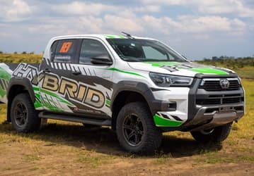 Представлен сверхэкономичный пикап Toyota Hilux — это дизельный гибрид
