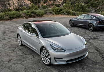 Tesla Model 3 стала дешевле Toyota Camry: автомобиль уже можно официально купить за 25 240 долларов в США