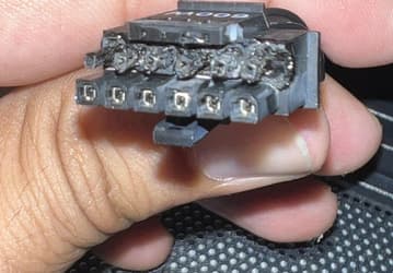 У очередного владельца GeForce RTX 4090 расплавился коннектор 12VHPWR, только теперь на стороне блока питания