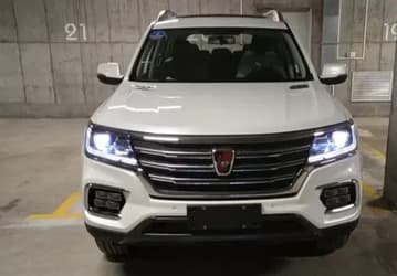 Аналог Haval H9 ценой всего 2,95 млн рублей. В России появился рамный 7-местный внедорожник Roewe RX8 с 2-литровым турбомотором и 6-ступенчатым «автоматом»