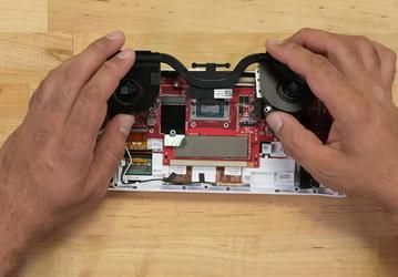 Разобрать не сложнее, чем конструктор Lego. Игровая консоль Asus ROG Ally удивила разборщиков iFixit своей ремонтопригодностью