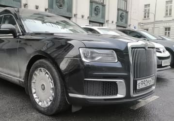 Aurus Lafet поставили на учет спустя два года после «дебюта». Подробности о самом дорогом и самом быстром катафалке России