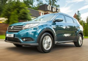 От Dongfeng 580 за 2,29 млн рублей до Chery Tiggo 8 Pro Max за 3,67 млн рублей, но пока без Lada. Названы самые дешевые семиместные кроссоверы и внедорожники в России