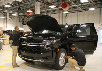 Представлен новый броневик Chevrolet Suburban. Он предназначен для Госдепартамента США