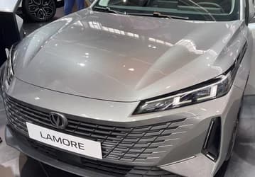 В России представлен седан Changan Lamore. Он будет дешевле Uni-V и получит 180-сильный мотор