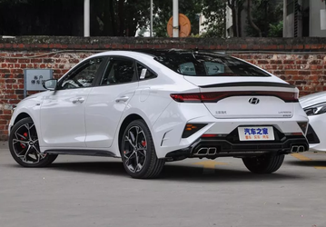 В России появились Hyundai Lafesta. Под заказ — на полмиллиона рублей дешевле